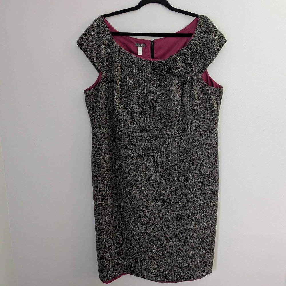 Muse Textured Shift Dress with Rosette Detail Size 22W